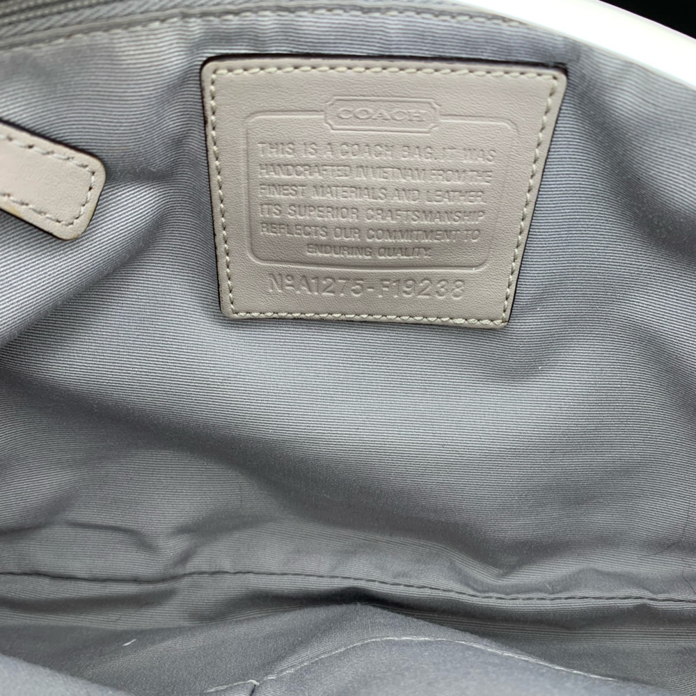 RETIRED COACH ICONIC KISSING Cs SHOULDER HANDBAG - Picture 10 of 14